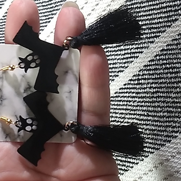Halloween Bat Earrings with Tassels. 3.5 inches long in black - Picture 4 of 4